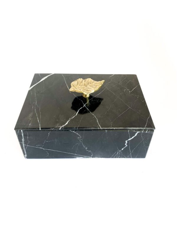 Caja rectangular hoja dorada