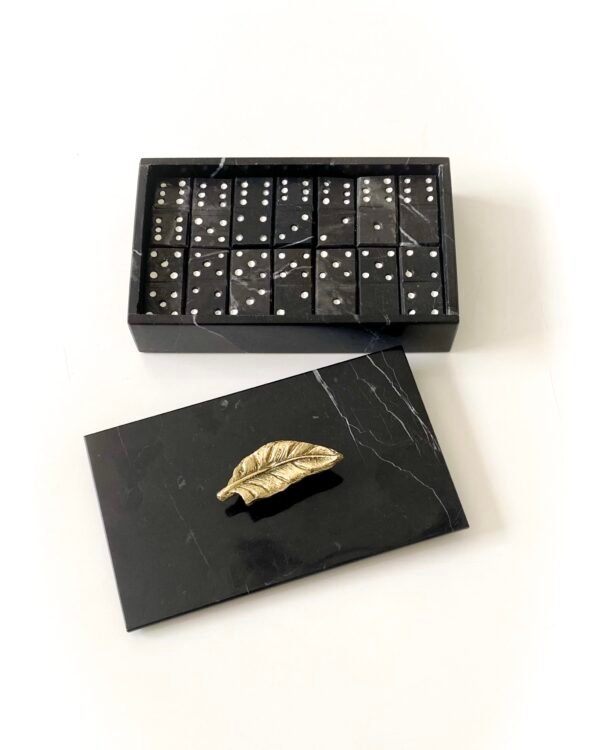 Juego de domino con aplicación